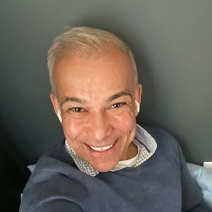 Meet your Posher, Carlos